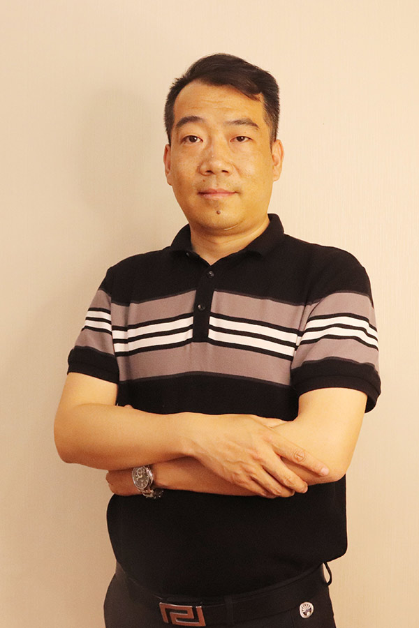 永寿冯少坤 本科学历,毕业于陕西师范大学